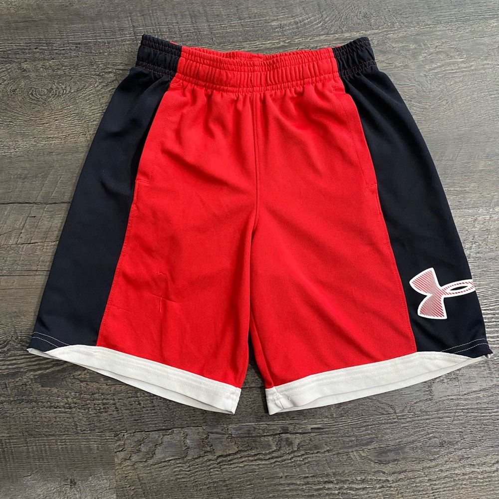 UNDER ARMOUR Boys Above Knee Shorts